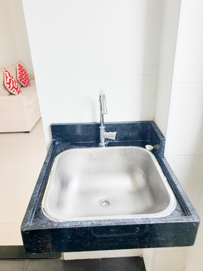 Apartamento Perto Da Praia E Do Aeroporto Apartment Lauro de Freitas Bagian luar foto